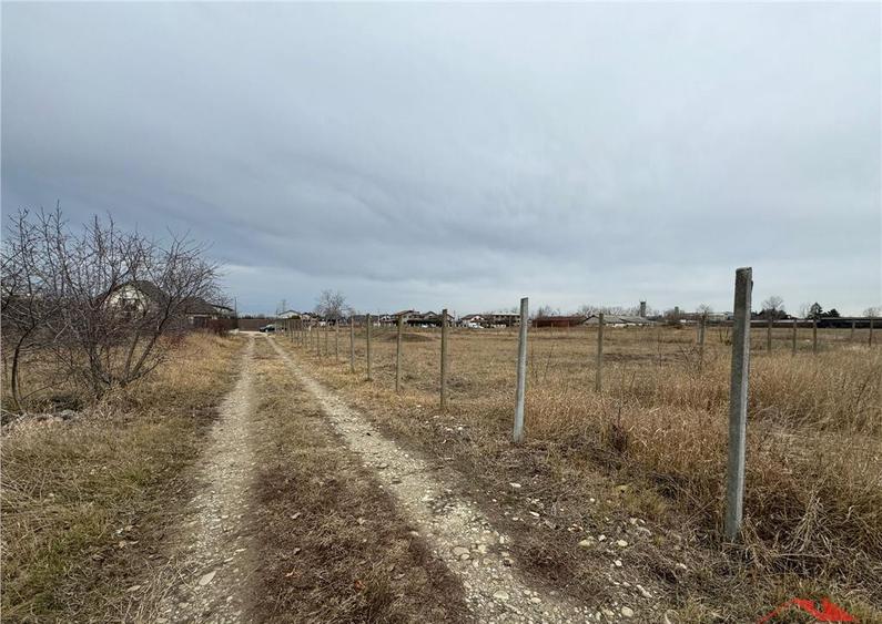 Teren intravilan 600 mp, zona str Vlad Tepes , dechidere 25m - 7