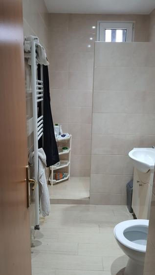 Apartament de vanzare - 3