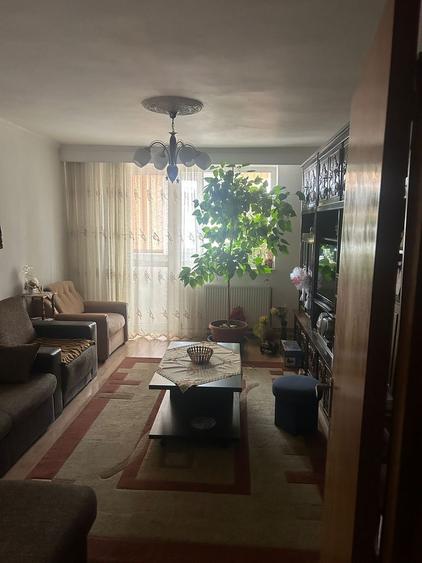 Apartament de vanzare - 1