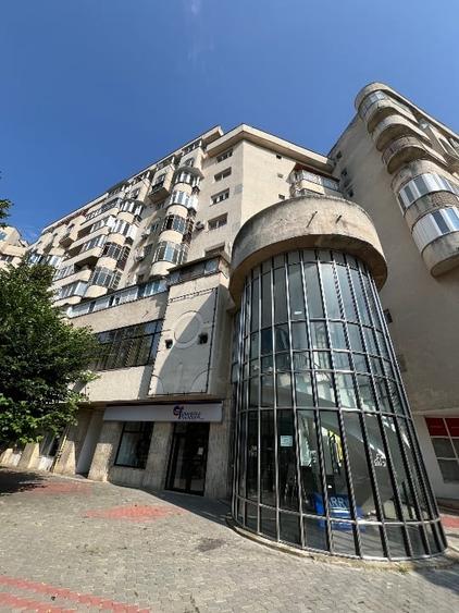 Apartament cu 2 camere, zonă ultracentrală – confort, spațiu și privelișt - 1