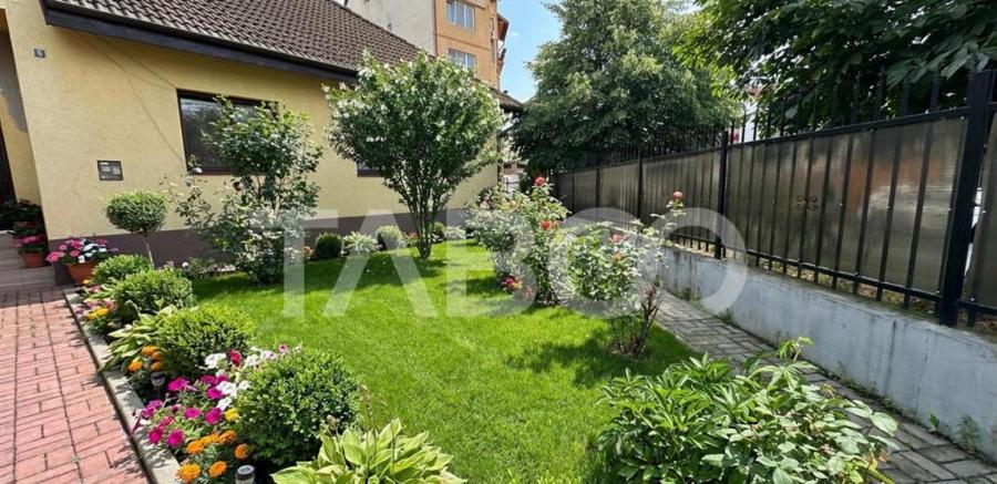 Casa 8 camere individuala curte libera 300mp zona Calea Popl - 1
