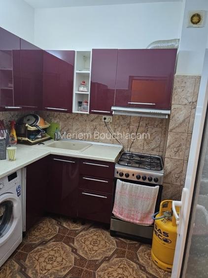 Garsoniera de vânzare