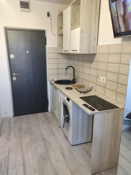 Inchiriez camera de camin - 6