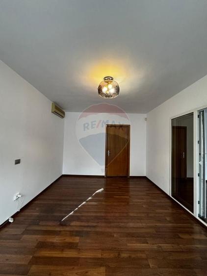 Apartament cu 4 camere/birou de inchiriat Piata Victoriei - 4