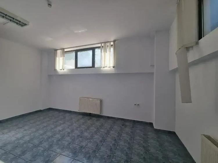 Cladire Birouri Pretabil Clinica Medicala 30 locuri de parcare - 16