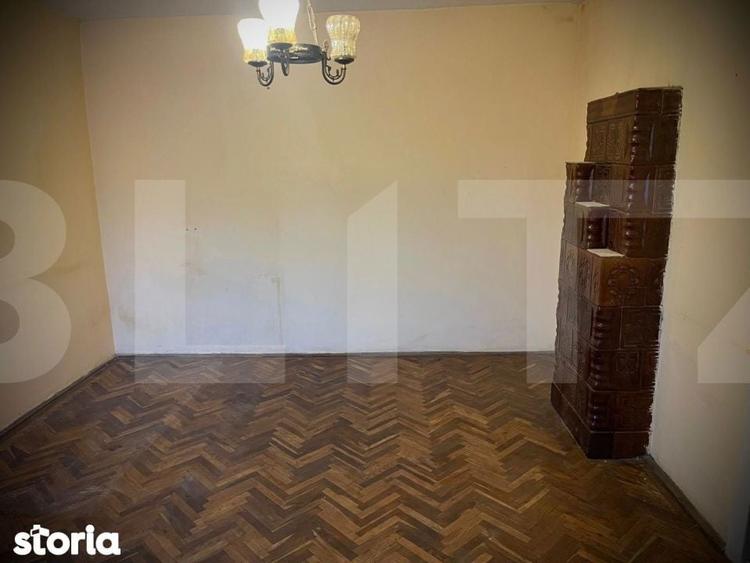 Proprietate de vanzare, 271 mp, zona Subcetate - 1