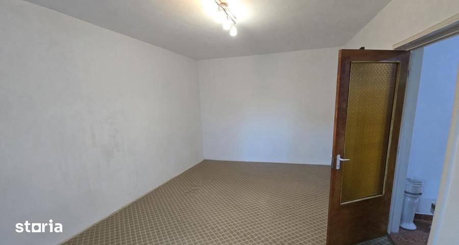 Apartament cu 2 camere decomandat în Rahova