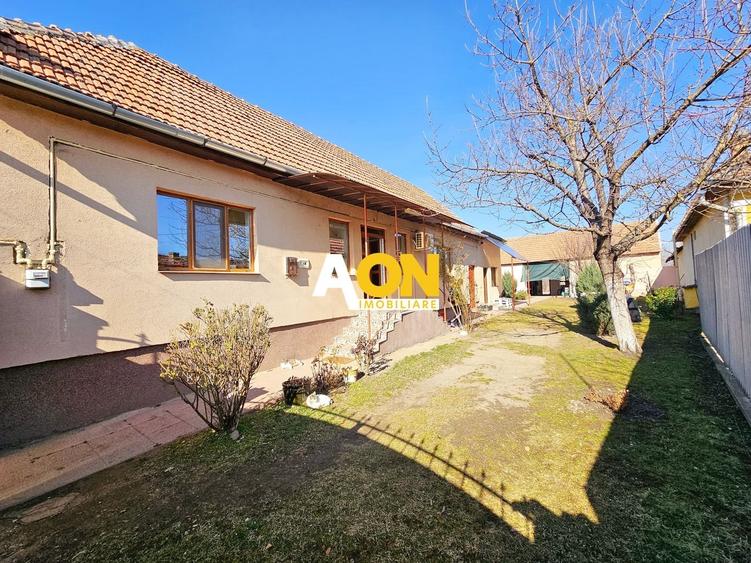 Casa 4 camere + anexe, 2084 mp teren, Totoi, la 10 km de Alba Iulia - 1
