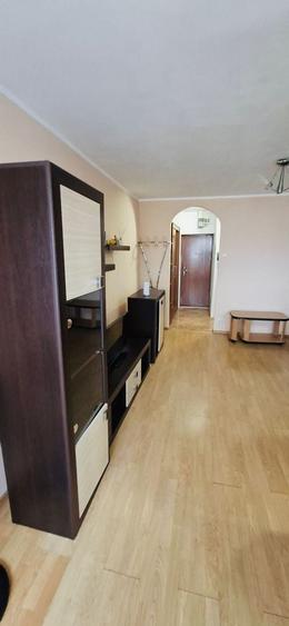 Garsoniera mobilata, bloc 1981, Bld. Chisinau- Basarabia - 9