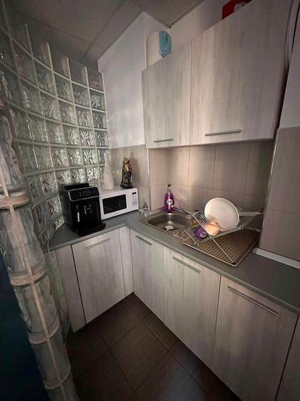 Apartament cu 4 camere decomandat în Primăverii