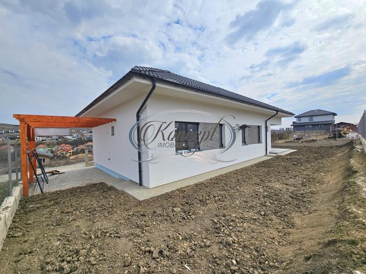 Casa eficienta energetic, noua, cu pod mansardabil generos - 5