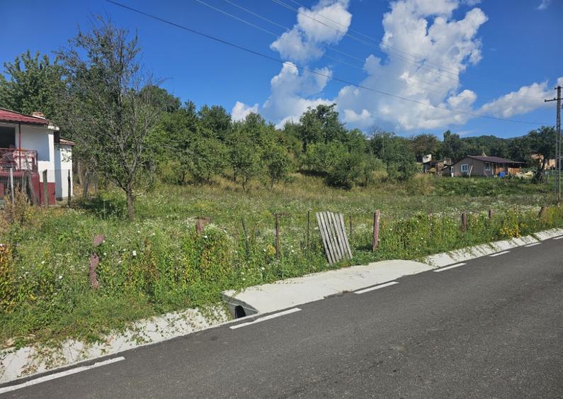 Vand loturi intravilane! - 2