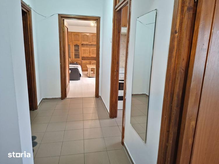 Republicii(Libra Bank),apart 2 cam de inchiriat - 5