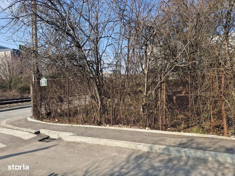 De vanzare casa demolabila - 2