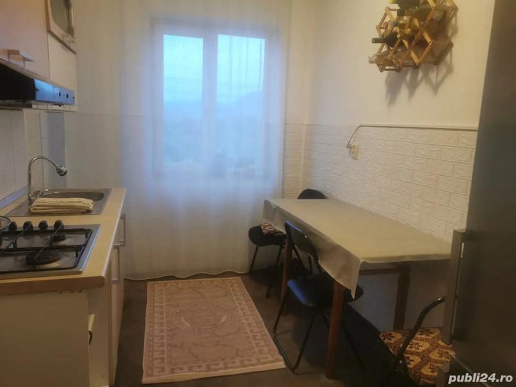 Inchiriez apartament Zona Liceului - 3