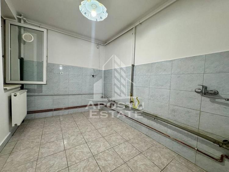 Apartament cu 2 camere, centrala proprie, zona Circumvalatiunii - 3