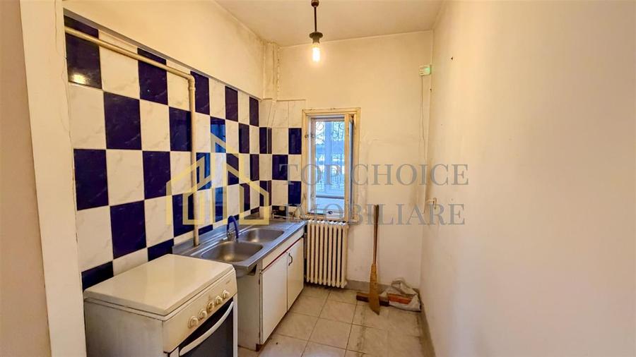 GARSONIERA SPATIOASA CU PARCARE SI BOXA - STEFAN CEL MARE - PARTER INALT - BLOC - 11