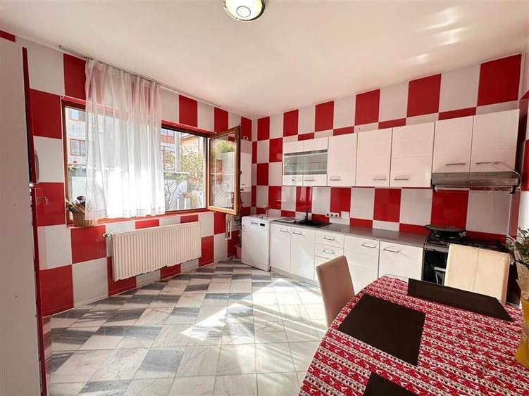 Vanzare vila P+1+M | Fundeni - Dobroesti | teren 492 mp | constructie 2008 | - 13