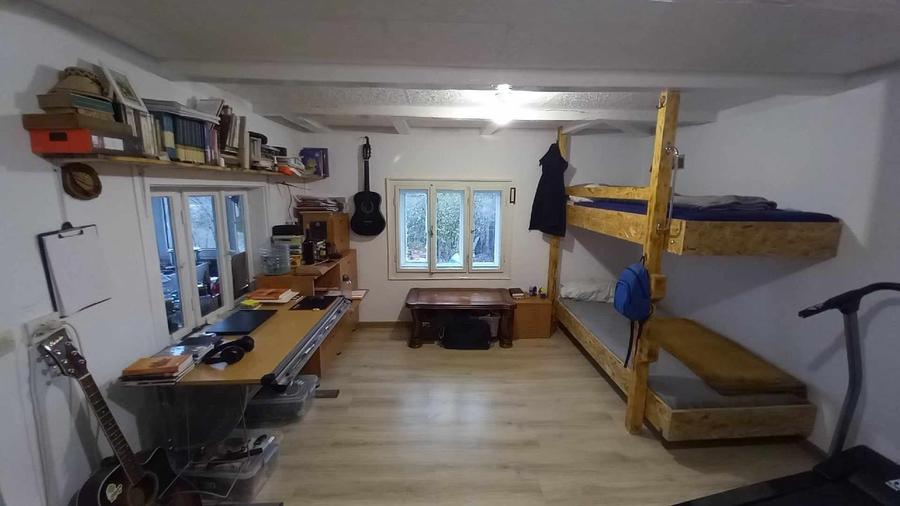 Vand casa de lemn la munte - 8