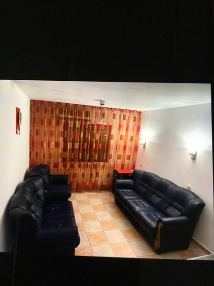 Inchiriez ap situat in str Progresul nr7 bl B21 ap3 etj 1 - 2