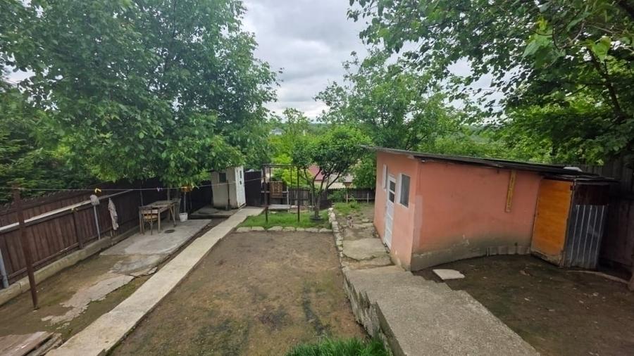 Casa de vanzare zona Sararie Copou - 1