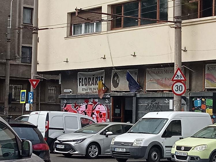 Propietar Vand Apartament 3 CAMERE Pta Sfintii Voievozi - 4