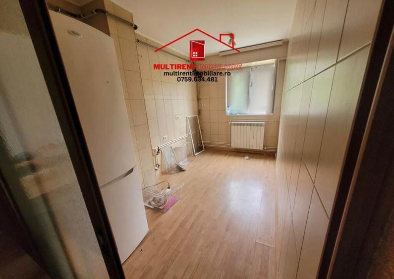 Apartament 3 camere situat in Bloc Parc pe strada Isaccei - 7