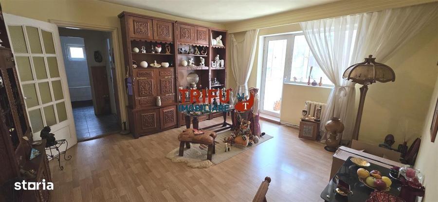Apartament 3 camere etaj 1 zona Hotel Cetate - 7