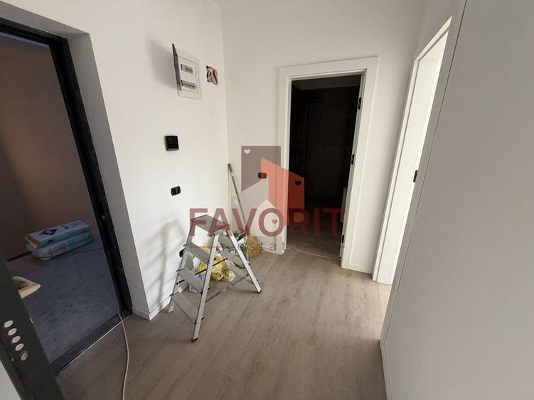 Comision 0%. Etaj 2. Apartament pe 2 nivele. 2 locuri de parcare - 4