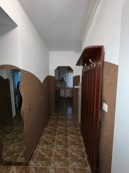 Apartament cu doua camere - decomandat 56 mp - 6