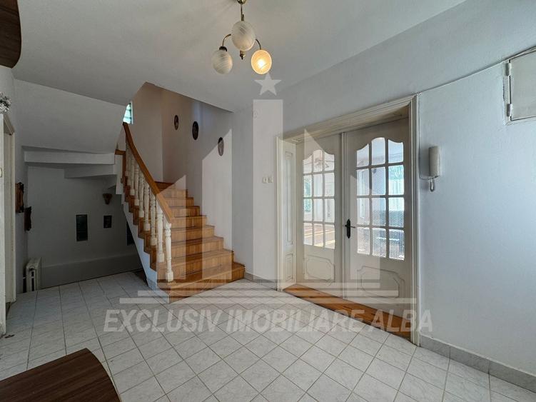 Casa individuala | Pensiune | 320 mp | 750 mp teren | Cetate - 3