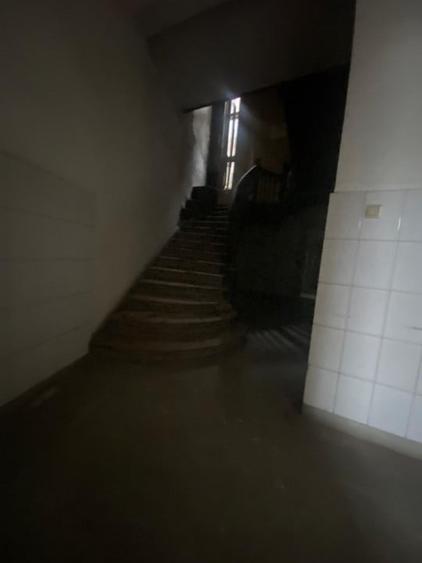 SE VINDE FOSTA CLINICA NECESITA RENOVARE IN ZONA CENTRALA FOISORUL DE FOC - 7