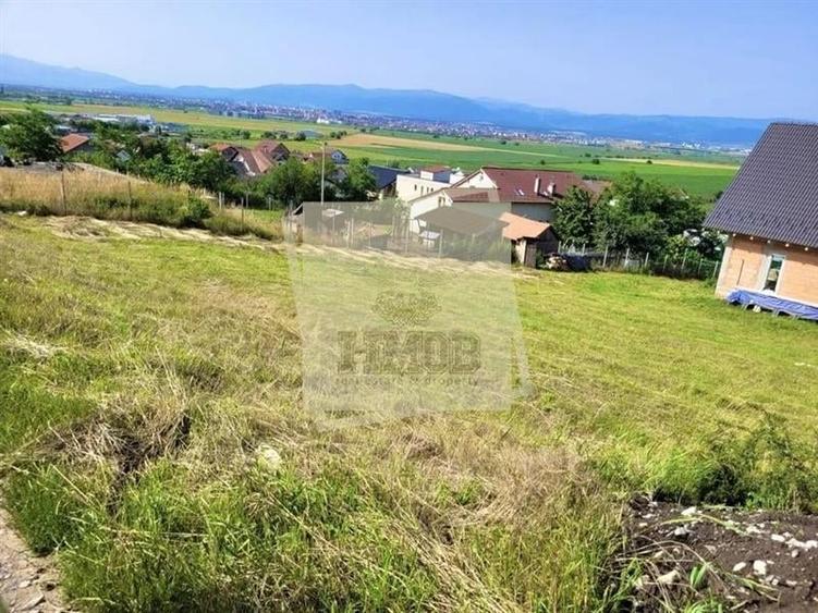 Teren intravilan cu PUD si priveliste spre Sibiu in zona Sura Mare - 1