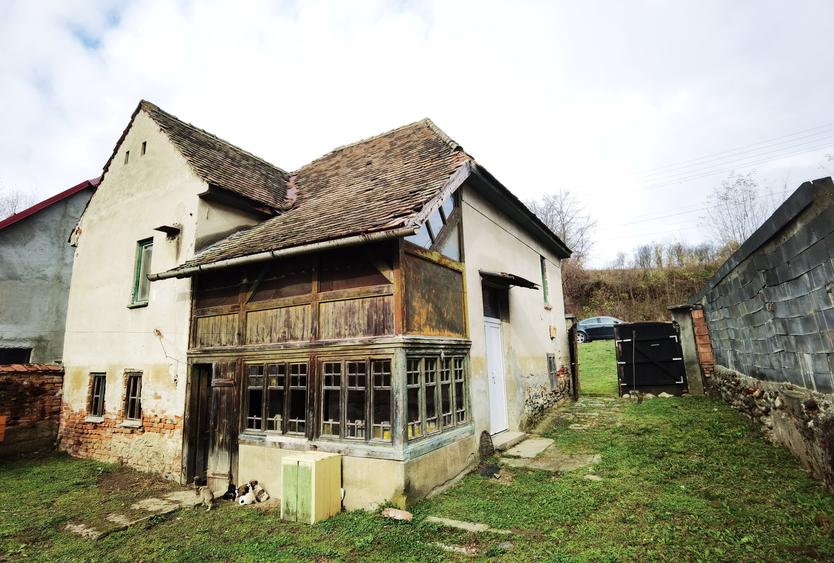 Casă cu demisol și parter, teren 395 mp, Sat Bradu – Avrig - 14