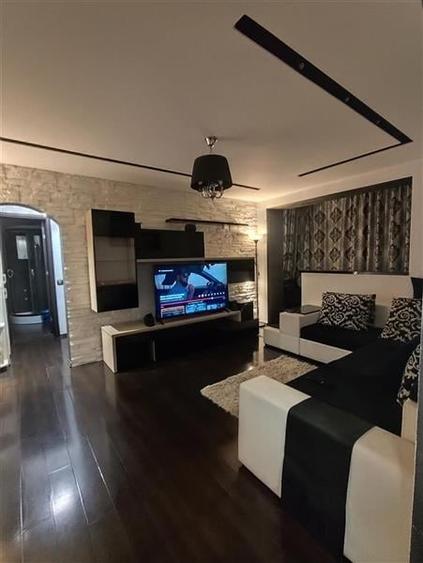 Apartament 2 camere zona Cina - 1