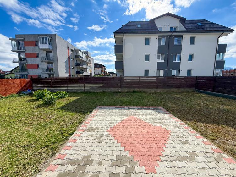 Apartament 2 Camere Parter  Curte de 347 Mp Sanpetru - 4