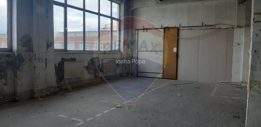 Spatii industriale 250-500 mp . Baicului etaj lift marfa