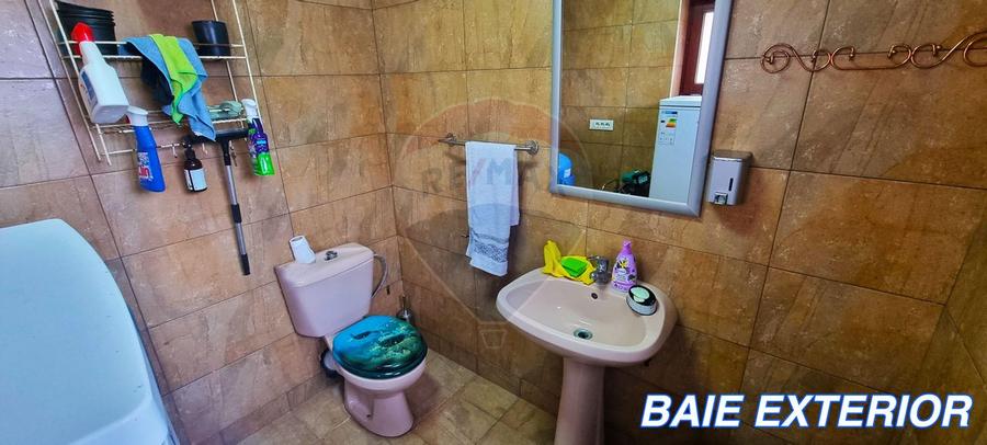 Eleganță și confort într-o casă cu personalitate - 23