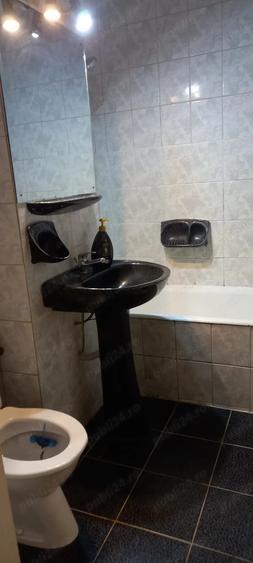 Inchiriez sau vand apartament izolat cu 2 camere, situat ultracentral in Zalau, et2 din 4 - 1