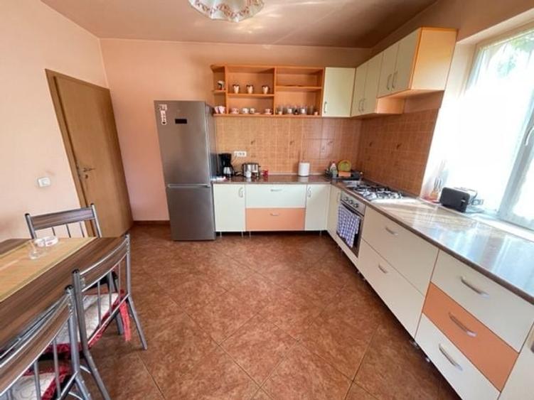 Pretabila pentru doua familii - 7