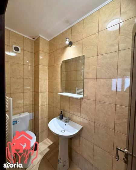SISESTI-4 camere generoase, renovat 2025, 3 dormitoare cu bai proprii, - 1