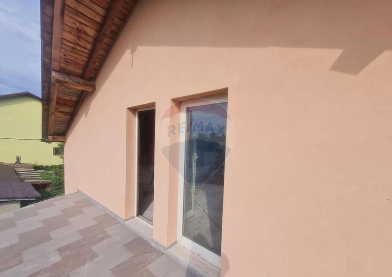 Casa cu 5 camere de vanzare (P+M) in comuna Bolotesti - 5