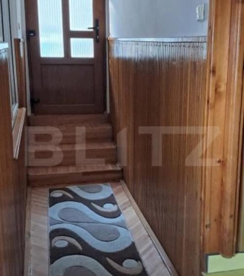 Casa de vanzare, cu 6 camere, 200 mp, zona centrala-Dej - 2