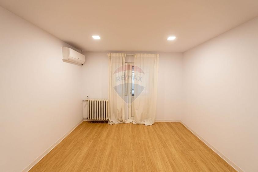 Garsoniera renovata de vanzare strada Mizil zona Trapezului Salajan - 9