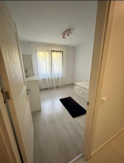 Apartament cu 3 camere decomandat în Pantelimon