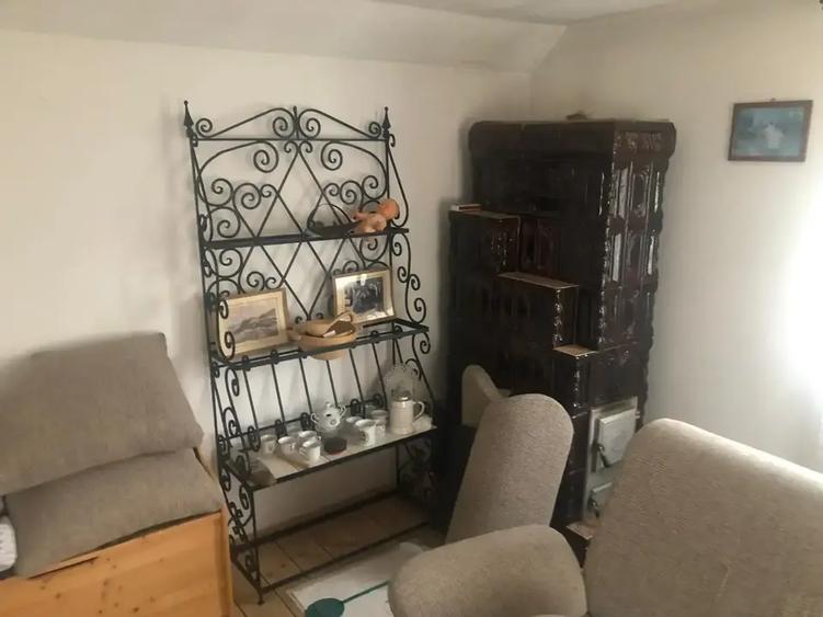 Casa  cu imbunatatiri, curte + livada Drajna de Jos / Prahova! - 16