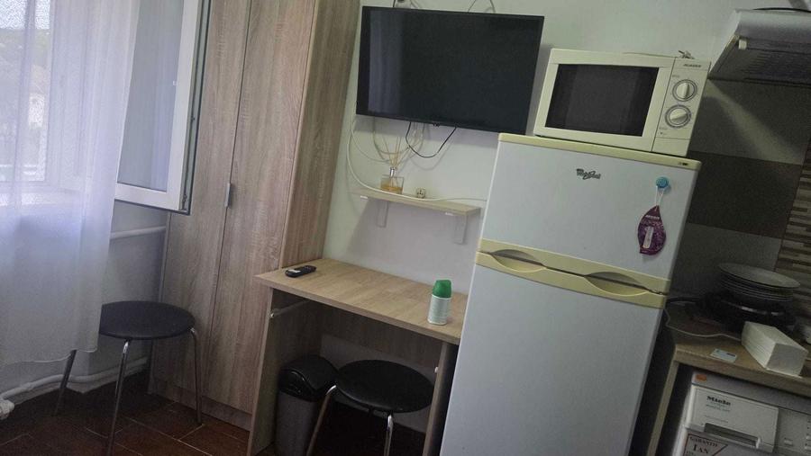 Proprietar inchiriez garsoniera Zona Medicina, Isho,12mp,baie proprie - 4
