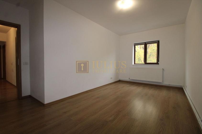 8 incaperi, 2 bai, centrala proprie, 3 locuri de parcare; Lipovei. - 19