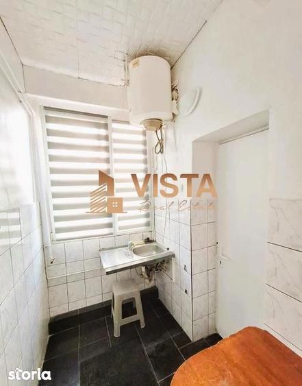Garsoniera in zona Coresi, locatie excelenta, costuri mici de intretin - 1