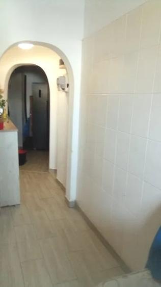 Apartament cu 3 camere semidecomandat, mobilat în Pache Protopopescu